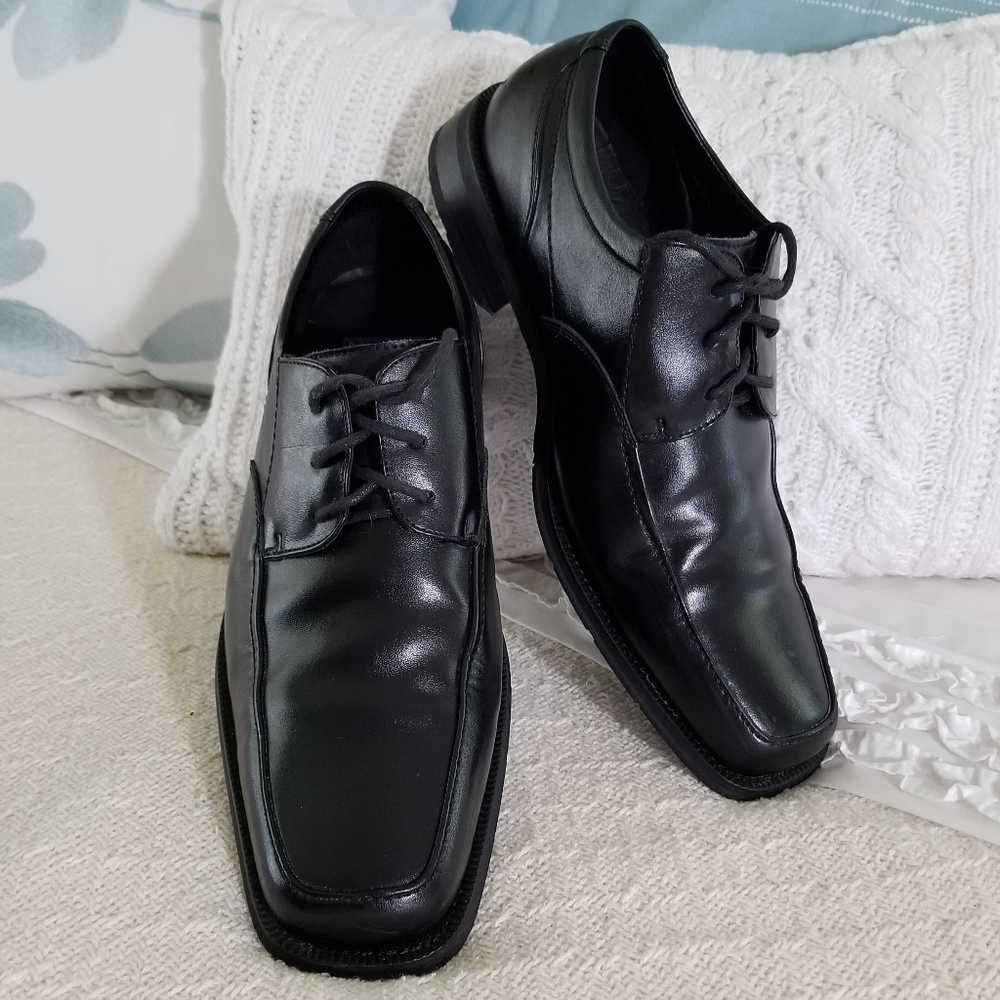 Nun Bush Classic Men's Black Leather Dress Shoes